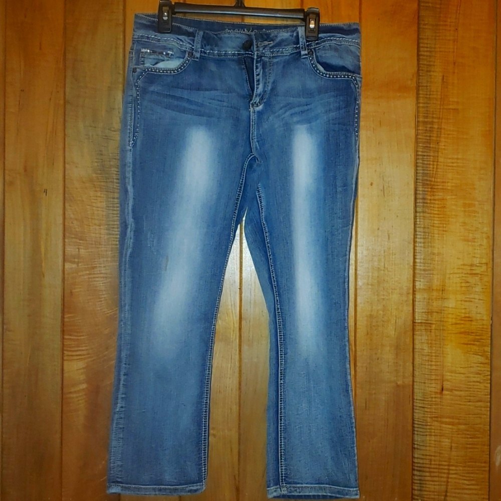 Maurices capris